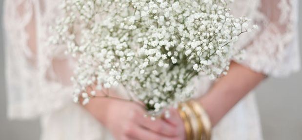 zdjęcia ślubne - bukiet z gipsówki