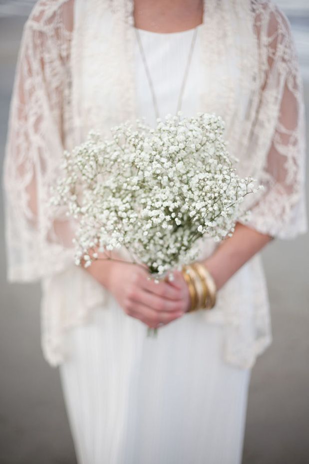 zdjęcia ślubne - bukiet z gipsówki