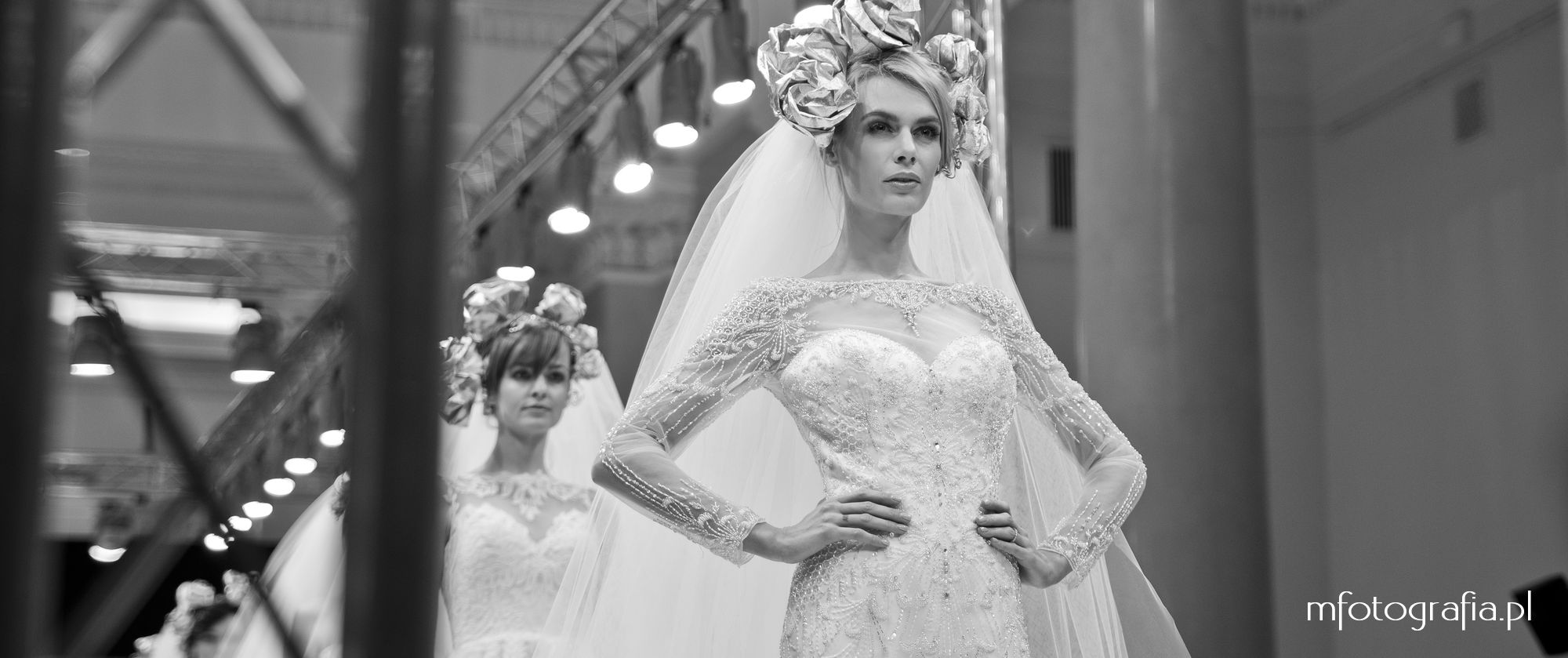 fotografia ślubnej sukni